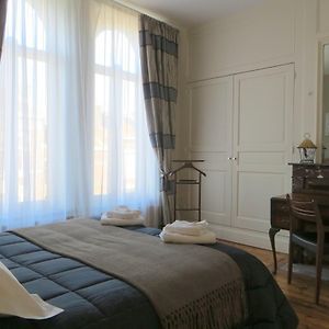 Kamer met een King Size Bed